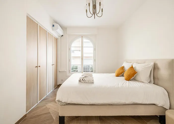 Le Pasteur Pour Confort En Plein Coeur De Cannes